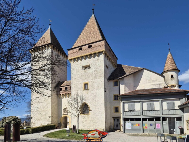 Côté Sud-Est. Château de La Sarraz, canton de Vaud.