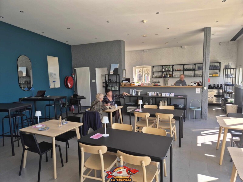 L'intérieur de la Petite Pinte de Balthazar. Château de La Sarraz, canton de Vaud.