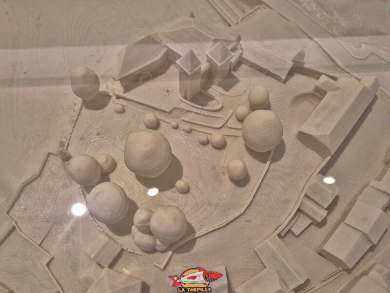 La maquette du château en 1902, destruction des remparts sud et construction du jardin. Château de La Sarraz, canton de Vaud.