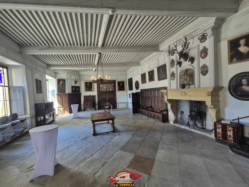 La salle à manger dès le 18e siècle. Château de La Sarraz, canton de Vaud.