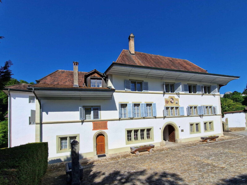 Entrée. Abbaye cistercienne de la Maigrauge, quartier de la Neuveville, Fribourg.