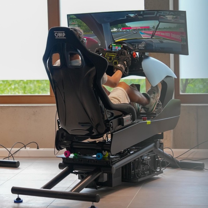 simulateur automobile Racexperience Versoix, canton de Genève simulateur automobile Racexperience Versoix, canton de Genève