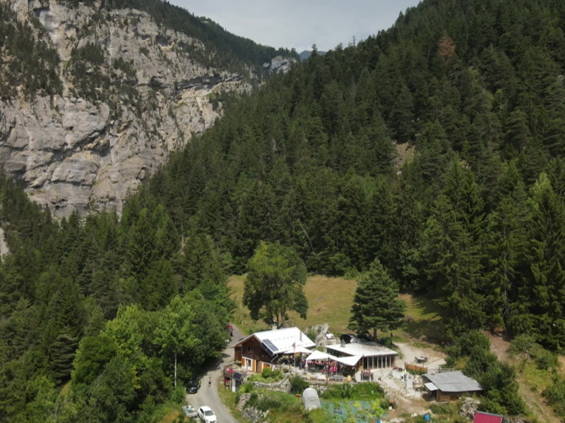 La buvette le Petit Paradis à Cordona.