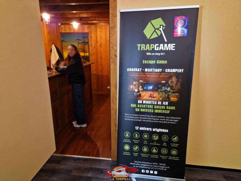 L'escape game Trap Game Martigny se trouve au 1ᵉʳ étage du bâtiment de Bowland. Il n'a pas de lien commercial avec ce dernier.