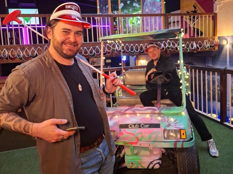 L'intérieur du Roller Mini-Golf Bar Lausanne. Minigolf Rollers de Lausanne L'intérieur du Roller Mini-Golf Bar Lausanne. Minigolf Rollers de Lausanne