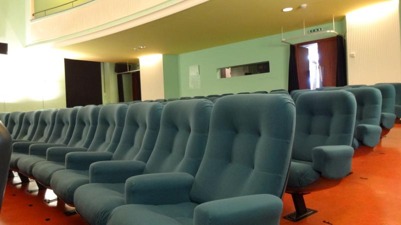 L'intérieur du cinéma. Ciné 2520. La Neuveville. Jura bernois. L'intérieur du cinéma. Ciné 2520. La Neuveville. Jura bernois.