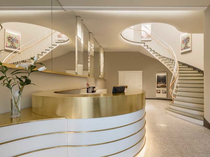 Le magnifique foyer du cinéma Beluga. Bienne Le magnifique foyer du cinéma Beluga. Bienne