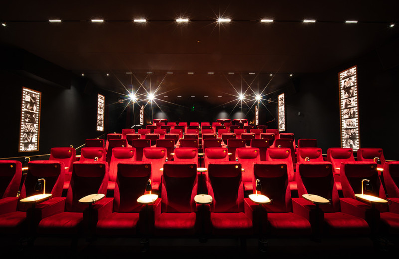  La salle de projection Apollo 3.