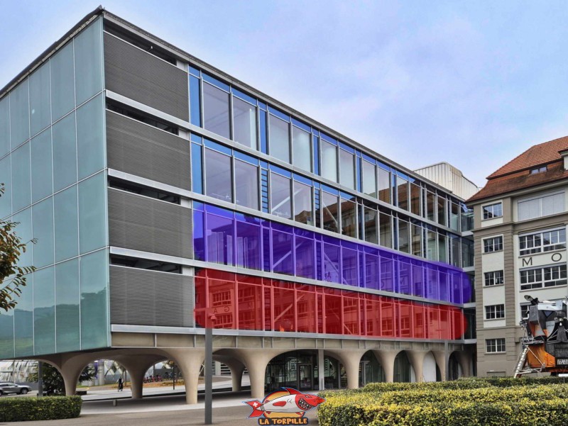 La Cité du Temps avec le premier étage de l'Omega Museum (en rouge) et le 2e étage du Planet Switch (en bleu