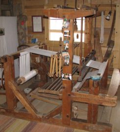 🏠 Musée de la Ferme des Troncs – Mézières