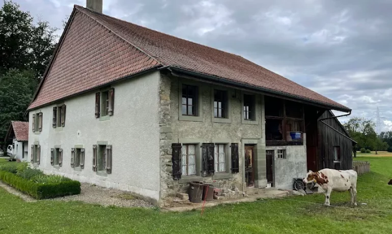 🏠 Musée de la Ferme des Troncs – Mézières