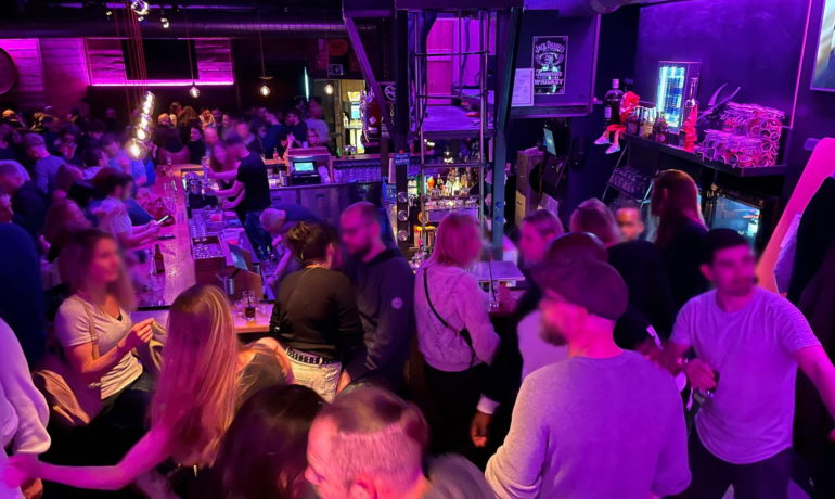 🌃 Discothèque Le Cosmo Table & Bar – La Chaux-de-Fonds