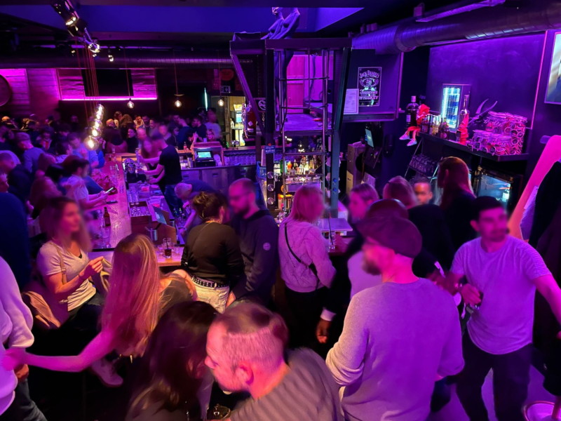 L'intérieur de la boite de nuit Le Cosmo Table & Bar. L'intérieur de la boite de nuit Le Cosmo Table & Bar.