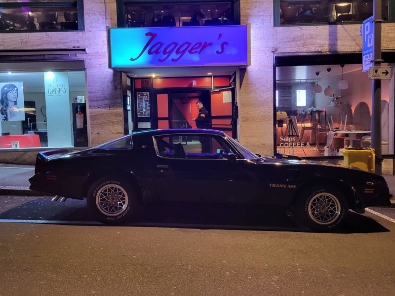 L'extérieur du night club le Jaegger's