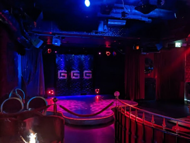 L'intérieur de la boite de nuit La Garçonnière.