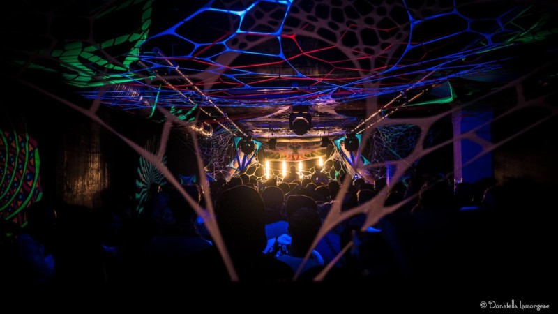 L'intérieur de la boite de nuit la Gravière.