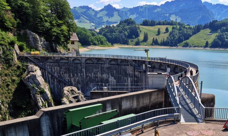 🏗️🚤 Barrage et Lac de Montsalvens