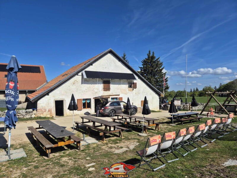 La ferme du Soliat, point de départ de la magnifique balade au Creux du Van.
