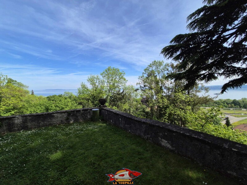 jardin de la Maison de maître, château de Vaumarcus, canton de Neuchâtel