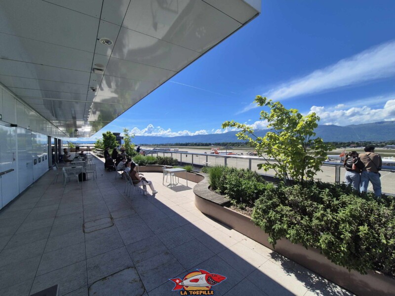 Les photos de la zone nord de la terrasse panoramique. Terrasse Panorama, Terrasse panoramique de l'aéroport de Genève.
