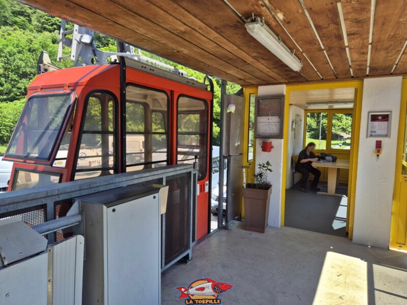 Station inférieure - Dorénaz. Téléphérique DAC Dorénaz – Alesse – Champex