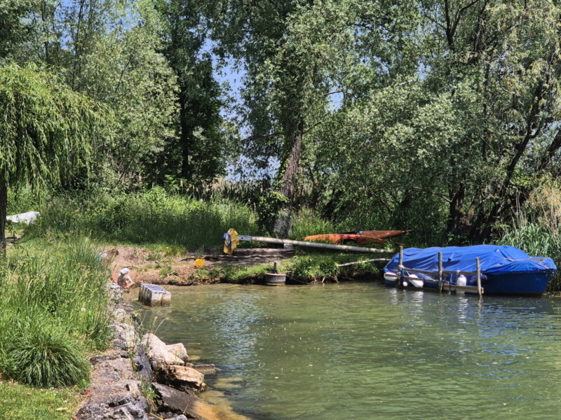 Zone de Sable. Plage de Praz, Mont-Vully, Canton de Fribourg, Lac de Morat.