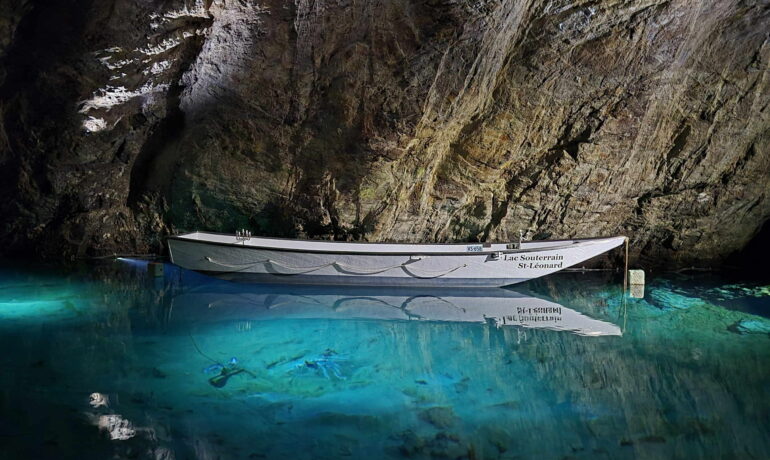 🚤🕸️ Lac Souterrain de St-Léonard