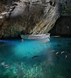 🚤🕸️ Lac Souterrain de St-Léonard