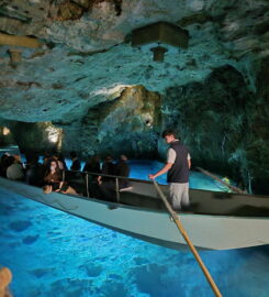 🚤🕸️ Lac Souterrain de St-Léonard