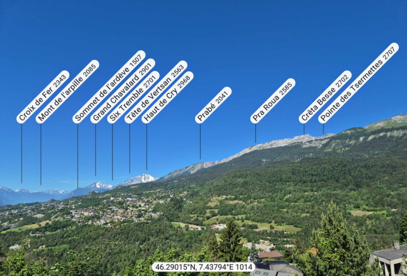 La vue direction ouest depuis Icogne. Le Grand Chavalard et Haut de Cry. La vue direction ouest depuis Icogne. Le Grand Chavalard et Haut de Cry.