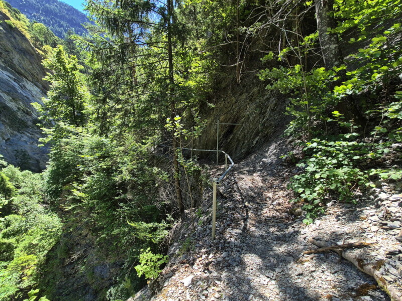 Gorges de la Lienne. Randonnée bisse de Clavau.