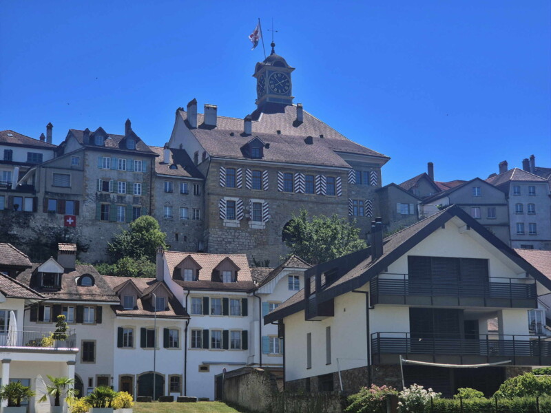 L'Hôtel de Ville depuis le débarcadère de Morat. L'Hôtel de Ville depuis le débarcadère de Morat.