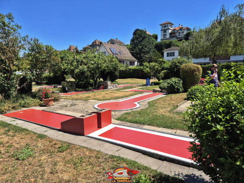 Les parcours du minigolf de Morat.