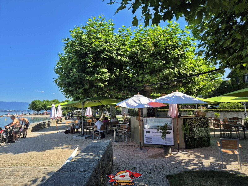 Quai d'Hermance. Plage d'Hermance. Canton de Genève. Quai d'Hermance. Plage d'Hermance. Canton de Genève.