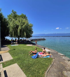 🏖️🛳️ Pelouse et Débarcadère d’Anières