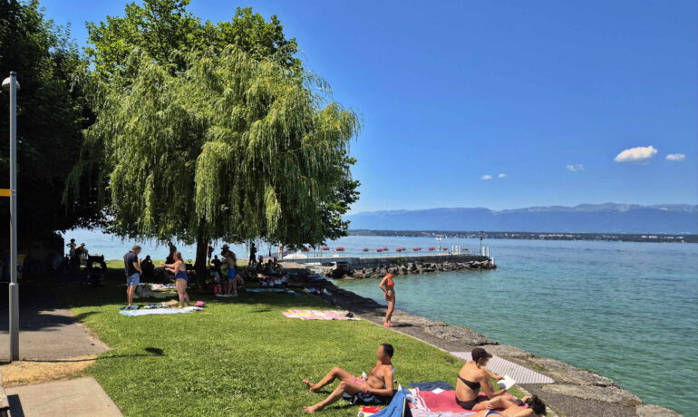 🏖️🛳️ Plage et Débarcadère d’Anières