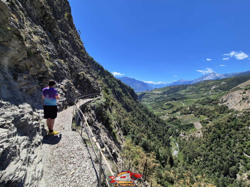 La vallée de la Lienne. Bisse de Sillonin