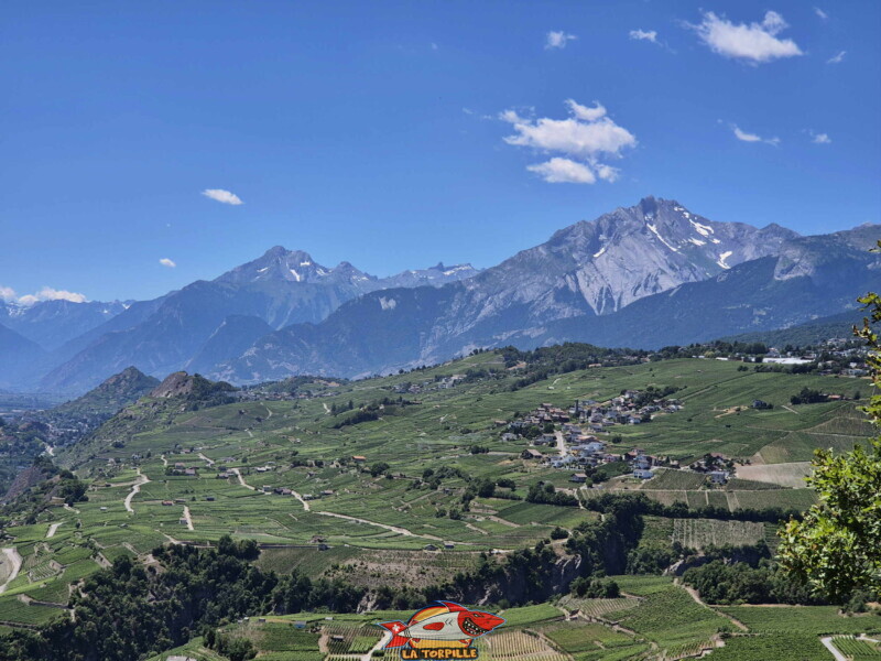 Vallée de la Lienne - St-Léonard. Bisse de Sillonin Vallée de la Lienne - St-Léonard. Bisse de Sillonin