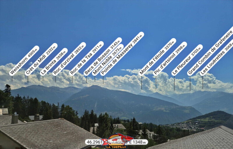 La vue depuis les chalets de la Délèze direction sud-ouest-ouest. Weisshorn, Mont Noble, Le Pleureur, Grand Combin. La vue depuis les chalets de la Délèze direction sud-ouest-ouest. Weisshorn, Mont Noble, Le Pleureur, Grand Combin. Bisse des Miriouges.