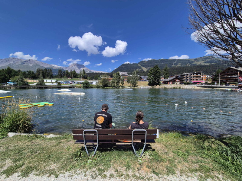 rive sud. Étang Long, Crans-Montana, Lens, Valais central.