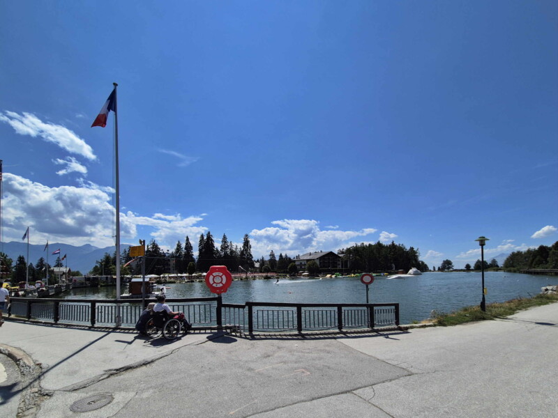 Rivage, côté Est. Étang Long, Crans-Montana, Lens, Valais central.
