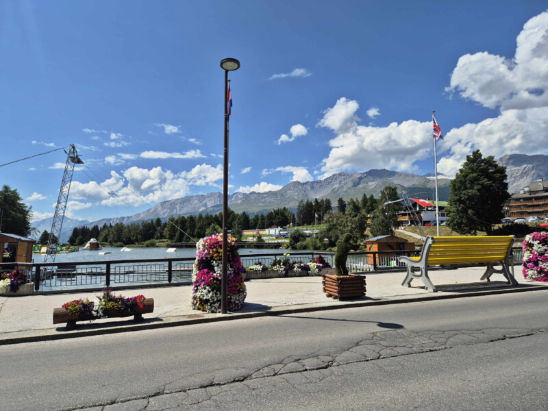 Rivage, côté Est. Étang Long, Crans-Montana, Lens, Valais central.