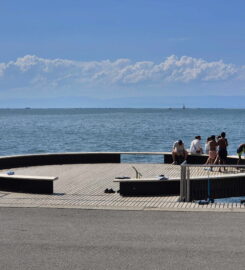 🏖️🗽 Ponton & Statue Freddie Mercury – Montreux
