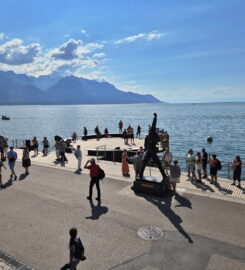 🏖️🗽 Ponton & Statue Freddie Mercury – Montreux