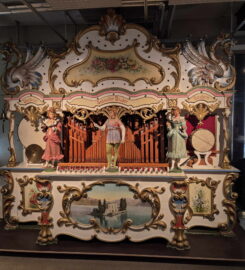 🏠🔧 Musée de la Mécanique d’Art et du Patrimoine – Sainte-Croix