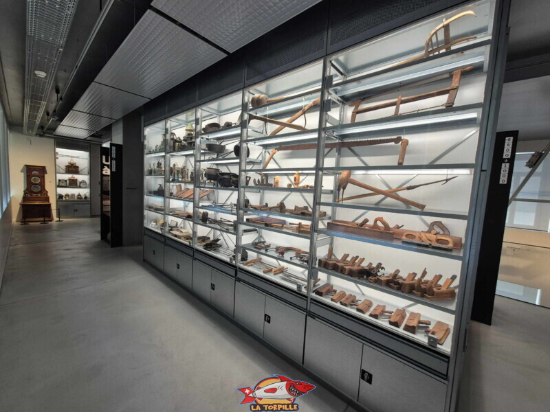 -5500 → 1000 : une montagne à gravir. MuMAPS - Musée de la Mécanique d'Art et du Patrimoine - Sainte-Croix