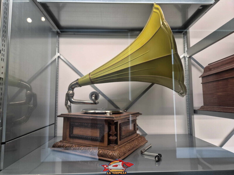 1920 → 1935 : sur le devant de la scène. MuMAPS - Musée de la Mécanique d'Art et du Patrimoine - Sainte-Croix