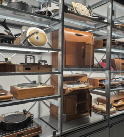 🏠🔧 Musée de la Mécanique d’Art et du Patrimoine – Sainte-Croix