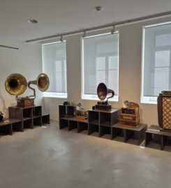 🏠🔧 Musée de la Mécanique d’Art et du Patrimoine – Sainte-Croix