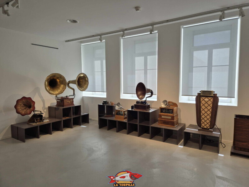 Mécanique d'art, salle mouvement. MuMAPS - Musée de la Mécanique d'Art et du Patrimoine - Sainte-Croix